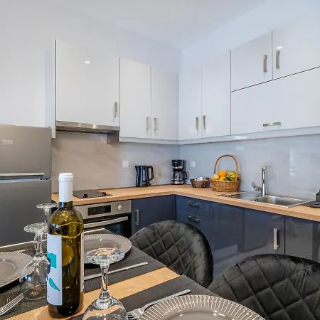Apartment M&k - Maria's Stylish Near Alykes